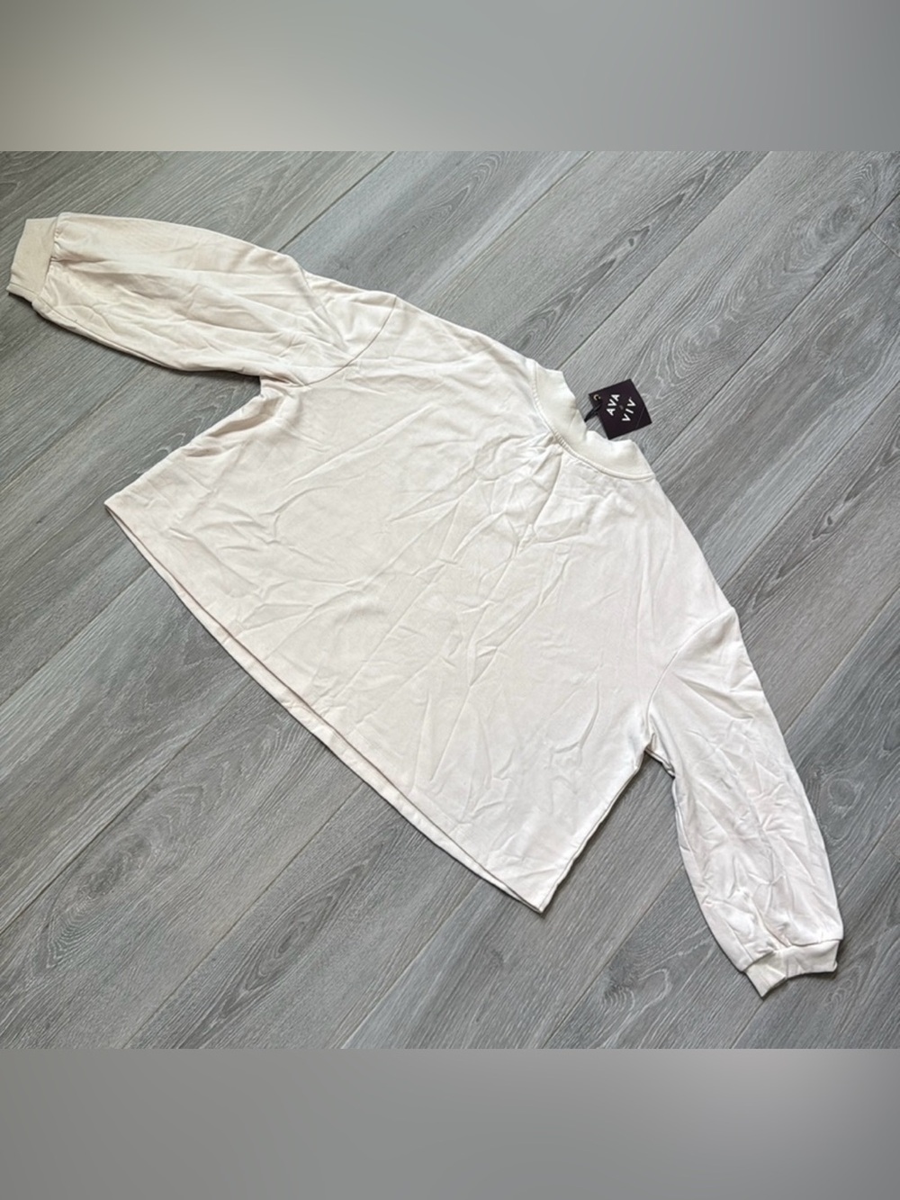 NWT Ava & Viv Cream Sweatshirt Women's Size 2x